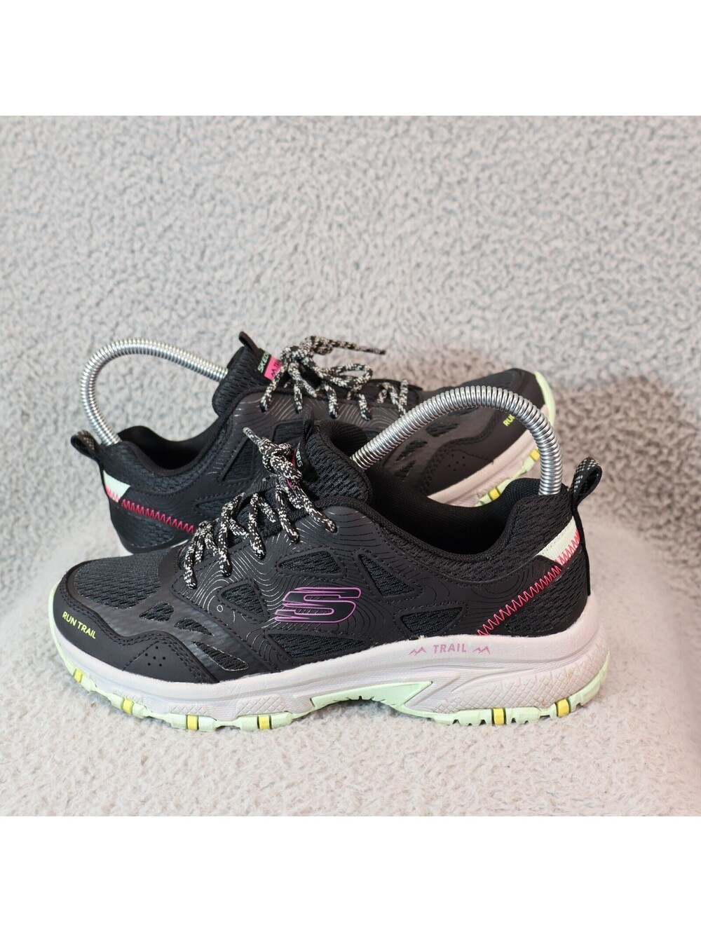 Skechers Hillcrest Pure Escapade Women sz 6.5 Black Running